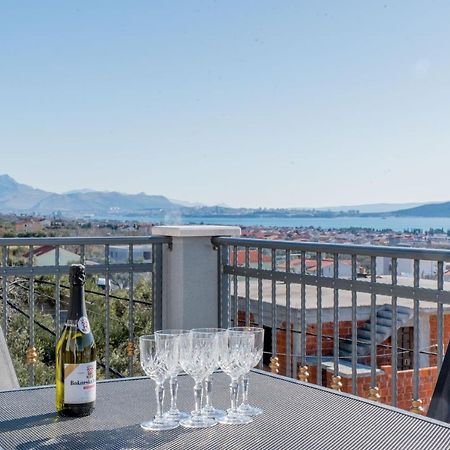 Apartments Zilic Kaštel Stari Екстериор снимка