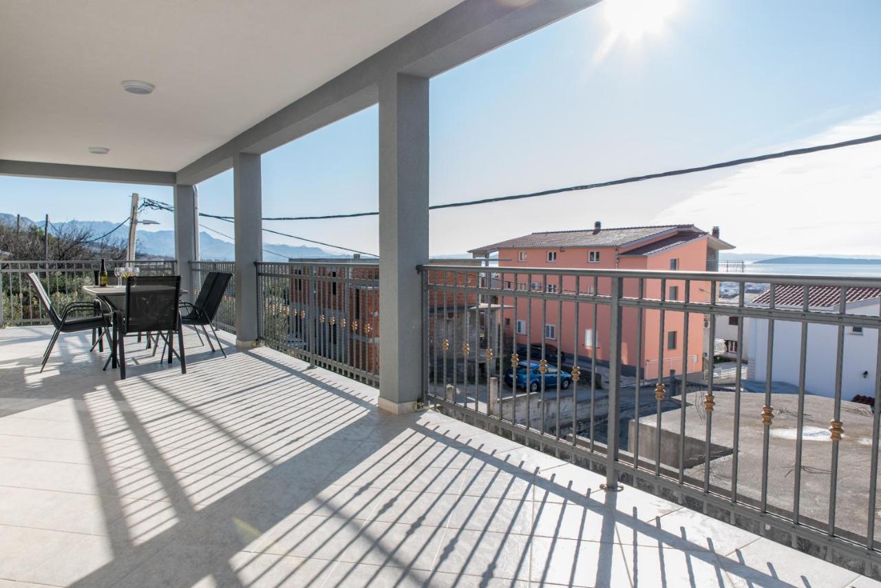 Apartments Zilic Kaštel Stari Екстериор снимка