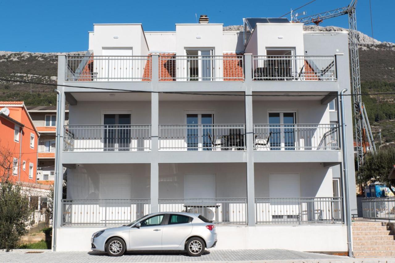 Apartments Zilic Kaštel Stari Екстериор снимка